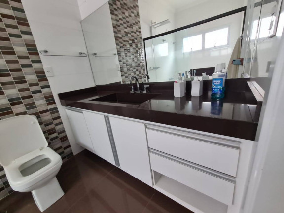 Imagem Casa com 3 Quartos à Venda, 300 m² em Centro - Pouso Alegre Imagem Casa com 3 Quartos à Venda, 300 m² em Centro - Pouso Alegre