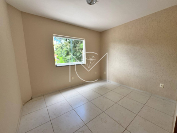 Imagem Casa com 5 Quartos à Venda, 350 m² em Clube Dos 200 - Esmeraldas
