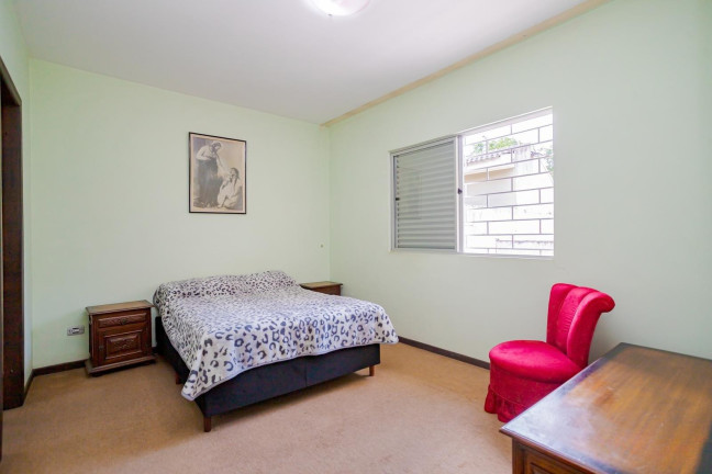 Imagem Casa com 4 Quartos à Venda, 252 m² em Seminário - Curitiba Imagem Casa com 4 Quartos à Venda, 252 m² em Seminário - Curitiba