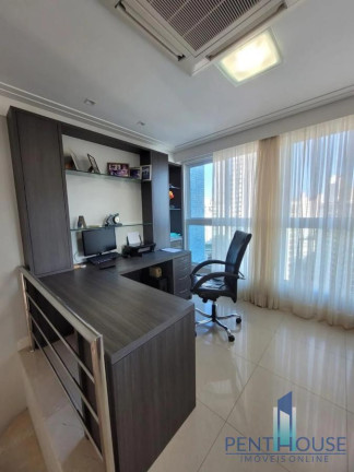 Imagem Apartamento com 3 Quartos à Venda, 252 m² em Centro - Balneário Camboriú
