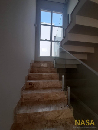 Imagem Casa com 3 Quartos à Venda, 365 m² em Jardim Itália - Cuiabá Imagem Casa com 3 Quartos à Venda, 365 m² em Jardim Itália - Cuiabá