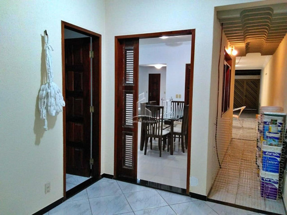 Imagem Casa com 4 Quartos à Venda, 220 m² em Cajazeiras - Fortaleza Imagem Casa com 4 Quartos à Venda, 220 m² em Cajazeiras - Fortaleza