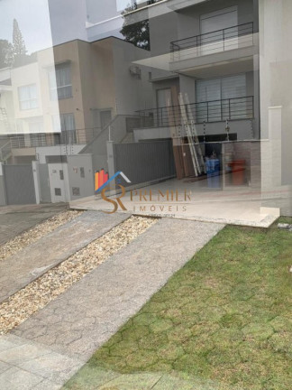 Imagem Casa com 3 Quartos à Venda, 270 m² em Itacorubi - Florianópolis Imagem Casa com 3 Quartos à Venda, 270 m² em Itacorubi - Florianópolis