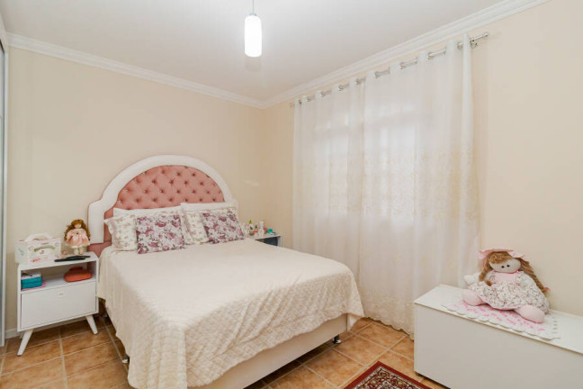 Imagem Casa com 3 Quartos à Venda, 140 m² em Guaíra - Curitiba Imagem Casa com 3 Quartos à Venda, 140 m² em Guaíra - Curitiba