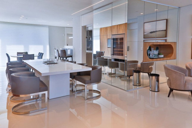 Imagem Apartamento com 4 Quartos à Venda, 365 m² em Centro - Balneário Camboriú Imagem Apartamento com 4 Quartos à Venda, 365 m² em Centro - Balneário Camboriú