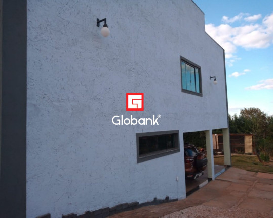 Imagem Imóvel com 3 Quartos à Venda, 225 m² em Pirapora - Montes Claros Imagem Imóvel com 3 Quartos à Venda, 225 m² em Pirapora - Montes Claros