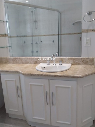 Imagem Imóvel com 3 Quartos à Venda, 228 m² em Centro - Balneário Camboriú Imagem Imóvel com 3 Quartos à Venda, 228 m² em Centro - Balneário Camboriú