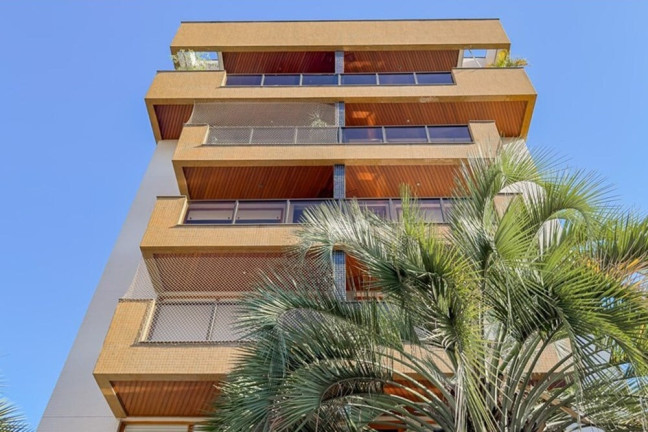 Imagem Imóvel com 3 Quartos à Venda, 121 m² em Auxiliadora - Porto Alegre Imagem Imóvel com 3 Quartos à Venda, 121 m² em Auxiliadora - Porto Alegre