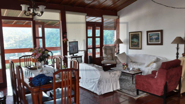 Imagem Casa com 2 Quartos à Venda, 1.100 m² em Joá - Rio De Janeiro Imagem Casa com 2 Quartos à Venda, 1.100 m² em Joá - Rio De Janeiro