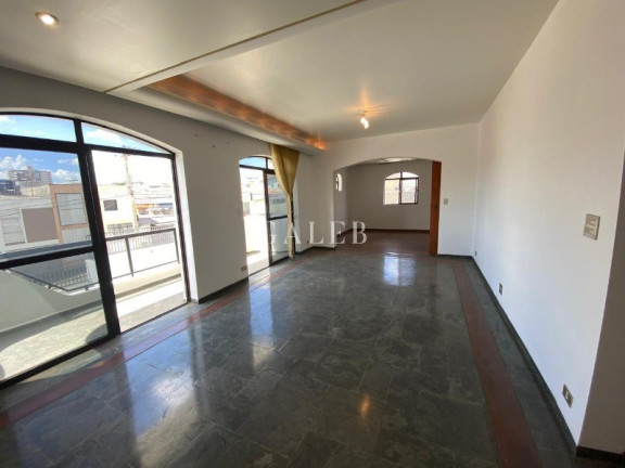 Imagem Imóvel com 4 Quartos à Venda, 227 m² em Centro - Atibaia Imagem Imóvel com 4 Quartos à Venda, 227 m² em Centro - Atibaia