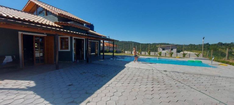 Imagem Casa com 2 Quartos à Venda, 672 m² em Atibaia Imagem Casa com 2 Quartos à Venda, 672 m² em Atibaia