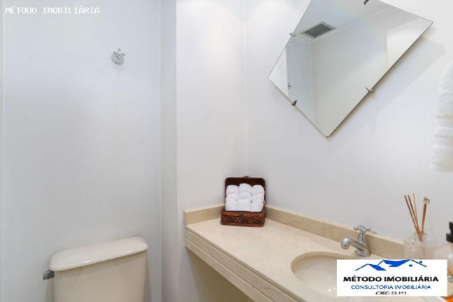 Imagem Imóvel com 3 Quartos à Venda, 142 m² em Higienópolis - São Paulo Imagem Imóvel com 3 Quartos à Venda, 142 m² em Higienópolis - São Paulo