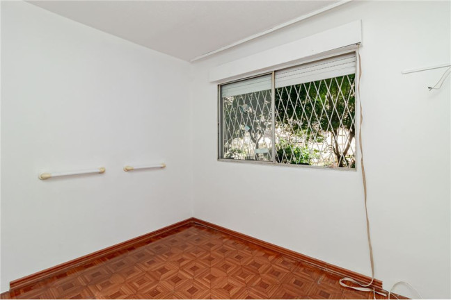 Imagem Imóvel com 2 Quartos à Venda, em Santo Antônio - Porto Alegre Imagem Imóvel com 2 Quartos à Venda, em Santo Antônio - Porto Alegre