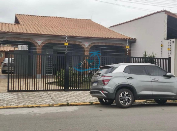 Imagem Casa com 4 Quartos à Venda, 280 m² em Centro - Ubatuba
