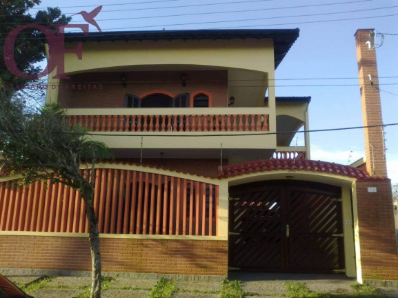 Sobrado com 4 Quartos à Venda, 320 m² em Balneario Walquene - Itanhaém