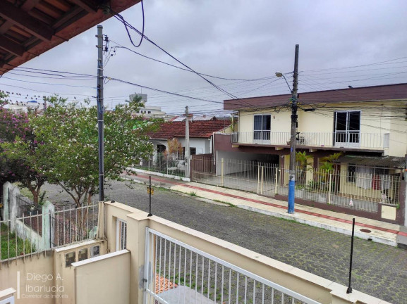 Imagem Casa com 8 Quartos à Venda, 264 m² em Centro - Balneário Camboriú