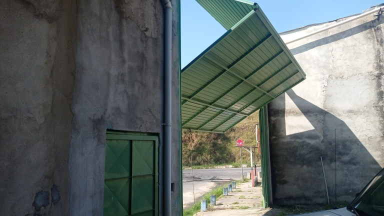 Imagem Galpão à Venda, 300 m² em Jardim Santo Antônio Da Boa Vista - Jacareí Imagem Galpão à Venda, 300 m² em Jardim Santo Antônio Da Boa Vista - Jacareí