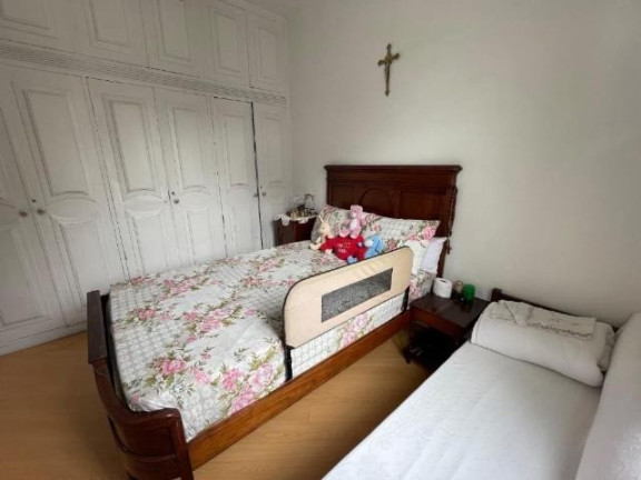 Imagem Imóvel com 3 Quartos à Venda, 134 m² em Icaraí - Niterói Imagem Imóvel com 3 Quartos à Venda, 134 m² em Icaraí - Niterói