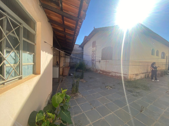 Imagem Casa com 3 Quartos à Venda, 186 m² em Augusta Mota - Montes Claros Imagem Casa com 3 Quartos à Venda, 186 m² em Augusta Mota - Montes Claros