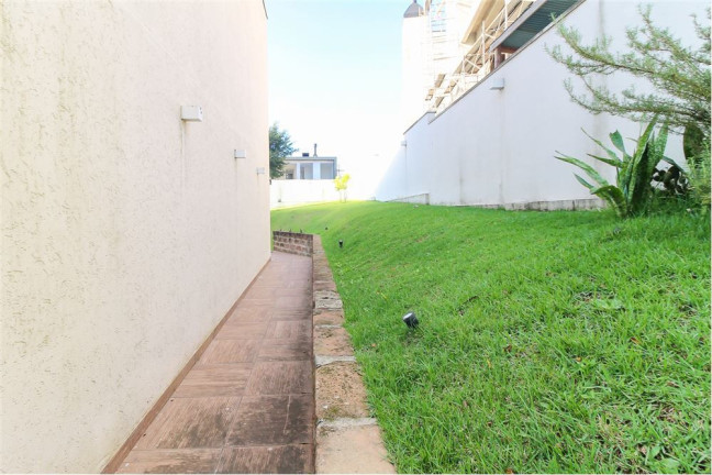 Imagem Casa com 4 Quartos à Venda,  em Vila Nova - Porto Alegre
