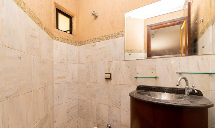 Imagem Sobrado com 3 Quartos para Alugar, 196 m² em Vista Alegre - Curitiba Imagem Sobrado com 3 Quartos para Alugar, 196 m² em Vista Alegre - Curitiba