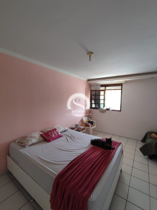 Imagem Casa com 4 Quartos à Venda, 223 m² Imagem Casa com 4 Quartos à Venda, 223 m²