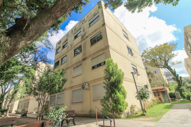Imóvel com 3 Quartos à Venda, 63 m² em Santo Antônio - Porto Alegre