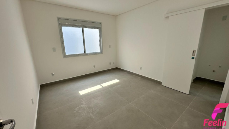 Imagem Casa com 3 Quartos à Venda, 133 m² em Ribeirão Da Ilha - Florianópolis Imagem Casa com 3 Quartos à Venda, 133 m² em Ribeirão Da Ilha - Florianópolis
