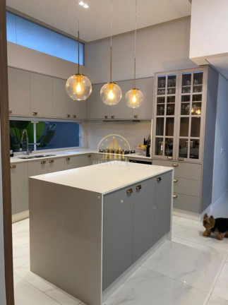 Imagem Casa com 3 Quartos à Venda, 1 m² em Glória - Joinville Imagem Casa com 3 Quartos à Venda, 1 m² em Glória - Joinville