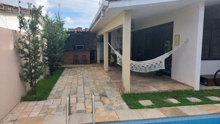 Imagem Casa com 4 Quartos à Venda, 239 m² em Piedade - Jaboatão Dos Guararapes Imagem Casa com 4 Quartos à Venda, 239 m² em Piedade - Jaboatão Dos Guararapes