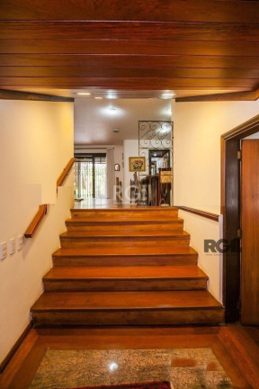 Imagem Casa com 3 Quartos para Alugar, 253 m² em Rio Branco - Porto Alegre Imagem Casa com 3 Quartos para Alugar, 253 m² em Rio Branco - Porto Alegre