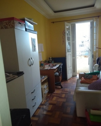 Imagem Apartamento com 4 Quartos à Venda, 105 m² em São João - Porto Alegre Imagem Apartamento com 4 Quartos à Venda, 105 m² em São João - Porto Alegre