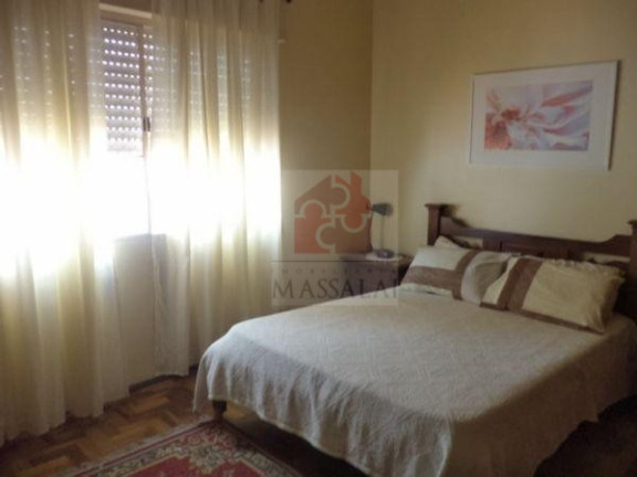 Imagem Casa com 3 Quartos à Venda, 151 m² em Santana - Porto Alegre Imagem Casa com 3 Quartos à Venda, 151 m² em Santana - Porto Alegre