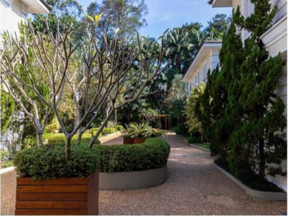 Imagem Imóvel com 4 Quartos à Venda, 813 m² em Jardim Petrópolis - São Paulo Imagem Imóvel com 4 Quartos à Venda, 813 m² em Jardim Petrópolis - São Paulo