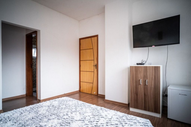 Imagem Imóvel com 4 Quartos à Venda, em Protásio Alves - Porto Alegre Imagem Imóvel com 4 Quartos à Venda, em Protásio Alves - Porto Alegre