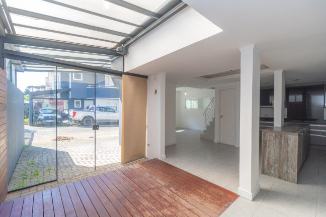 Imagem Sobrado com 2 Quartos para Alugar, 88 m² em Alto Boqueirão - Curitiba