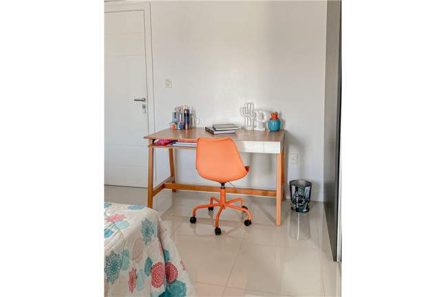 Imagem Casa com 4 Quartos à Venda, 284 m² em Centro - Balneário Camboriú Imagem Casa com 4 Quartos à Venda, 284 m² em Centro - Balneário Camboriú