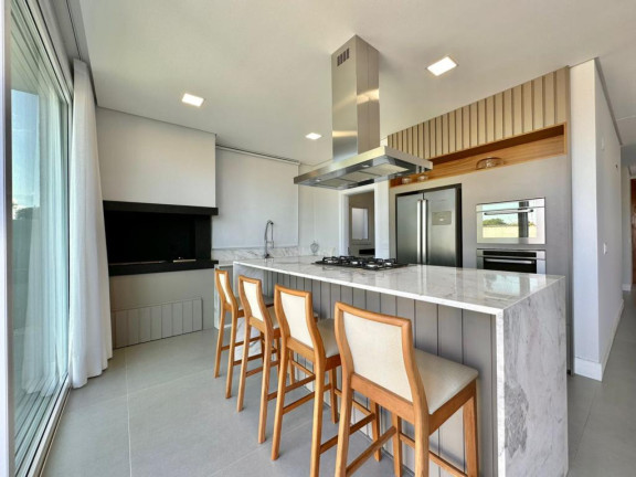 Imagem Casa com 4 Quartos à Venda, em -- - Capao Da Canoa Imagem Casa com 4 Quartos à Venda, em -- - Capao Da Canoa
