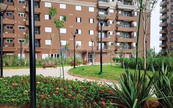Imagem Apartamento com 3 Quartos à Venda, 74 m² em Jardim Tupanci - Barueri