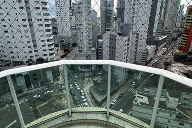 Imagem Imóvel com 3 Quartos à Venda, 136 m² em Centro - Balneário Camboriú Imagem Imóvel com 3 Quartos à Venda, 136 m² em Centro - Balneário Camboriú