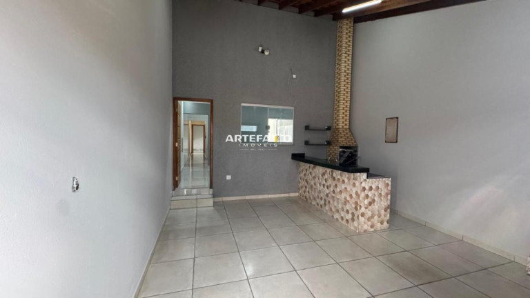 Imagem Casa com 2 Quartos à Venda, 125 m² Imagem Casa com 2 Quartos à Venda, 125 m²
