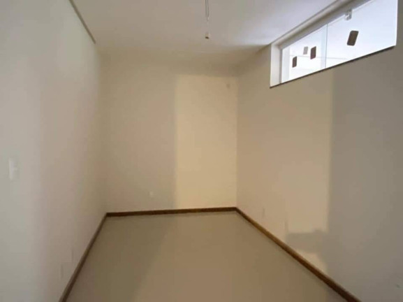 Imagem Sala Comercial à Venda, em Centro - Nova Friburgo Imagem Sala Comercial à Venda, em Centro - Nova Friburgo