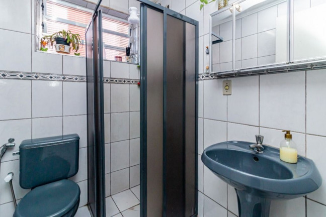 Imagem Imóvel com 4 Quartos à Venda, 74 m² em Petrópolis - Porto Alegre Imagem Imóvel com 4 Quartos à Venda, 74 m² em Petrópolis - Porto Alegre