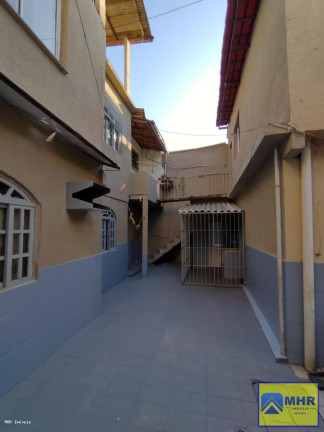 Imagem Casa com 6 Quartos à Venda, 280 m² em Maria Ortiz - Vitória Imagem Casa com 6 Quartos à Venda, 280 m² em Maria Ortiz - Vitória