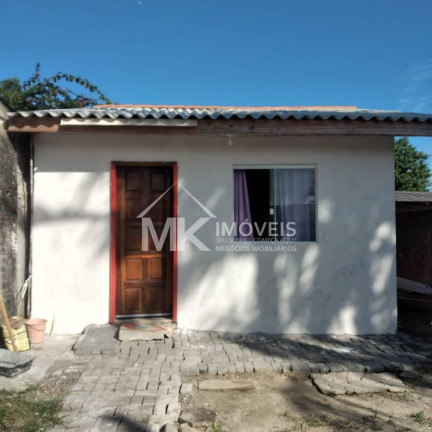 Imagem Casa à Venda, em Guaratuba Imagem Casa à Venda, em Guaratuba