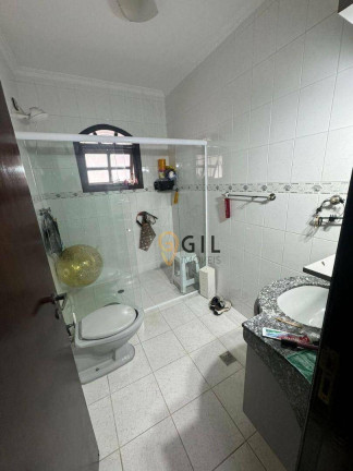 Imagem Sobrado com 6 Quartos para Alugar, 237 m² em Vila Zezé - Jacareí Imagem Sobrado com 6 Quartos para Alugar, 237 m² em Vila Zezé - Jacareí