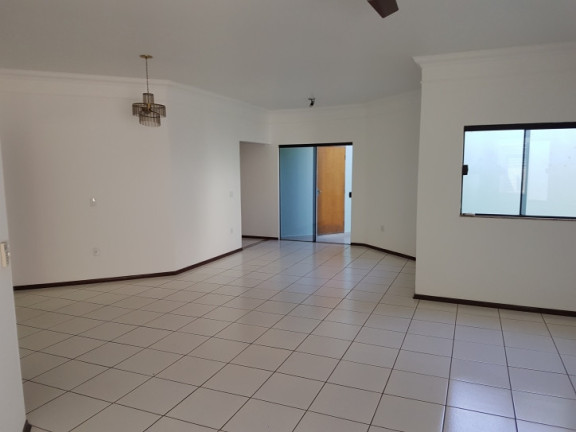 Imagem Casa com 3 Quartos à Venda, 420 m² em Jardim Estoril Ii - Bauru Imagem Casa com 3 Quartos à Venda, 420 m² em Jardim Estoril Ii - Bauru