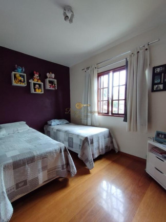 Imagem Casa com 4 Quartos à Venda, 123 m² em Araras - Teresópolis Imagem Casa com 4 Quartos à Venda, 123 m² em Araras - Teresópolis