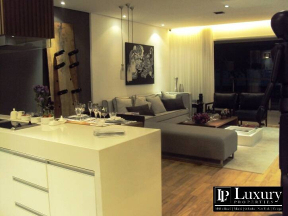 Imagem Apartamento à Venda, em Vila Nova Conceição - São Paulo Imagem Apartamento à Venda, em Vila Nova Conceição - São Paulo