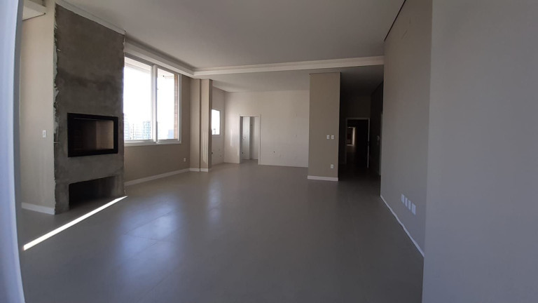 Imagem Apartamento com 3 Quartos à Venda, 148 m² em Centro - Santa Maria Imagem Apartamento com 3 Quartos à Venda, 148 m² em Centro - Santa Maria
